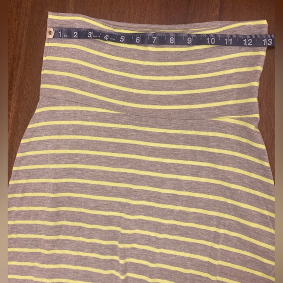 3/$12 Windsor maxi skirt - Picture 3 of 5